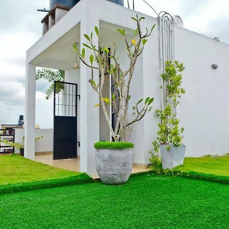 Furnished Apartment At Colombo Suburbs Nawala Раджагирия Экстерьер фото
