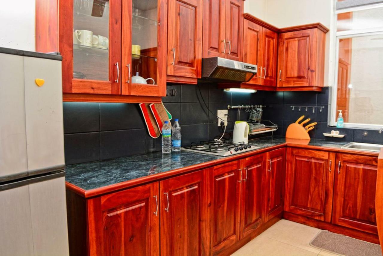 Furnished Apartment At Colombo Suburbs Nawala Раджагирия Экстерьер фото