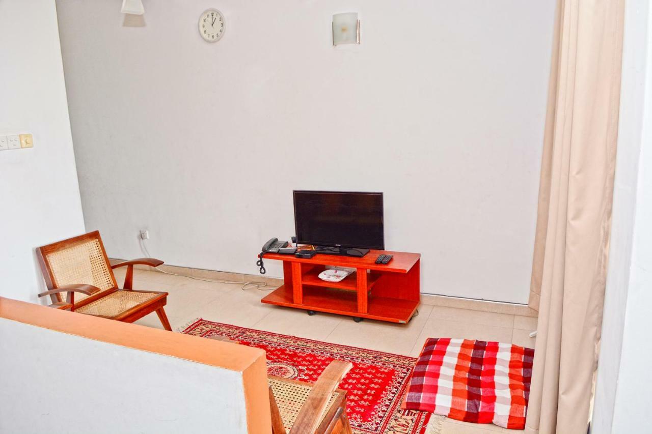Furnished Apartment At Colombo Suburbs Nawala Раджагирия Экстерьер фото