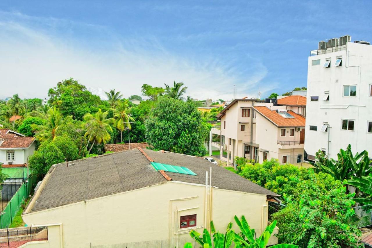 Furnished Apartment At Colombo Suburbs Nawala Раджагирия Экстерьер фото